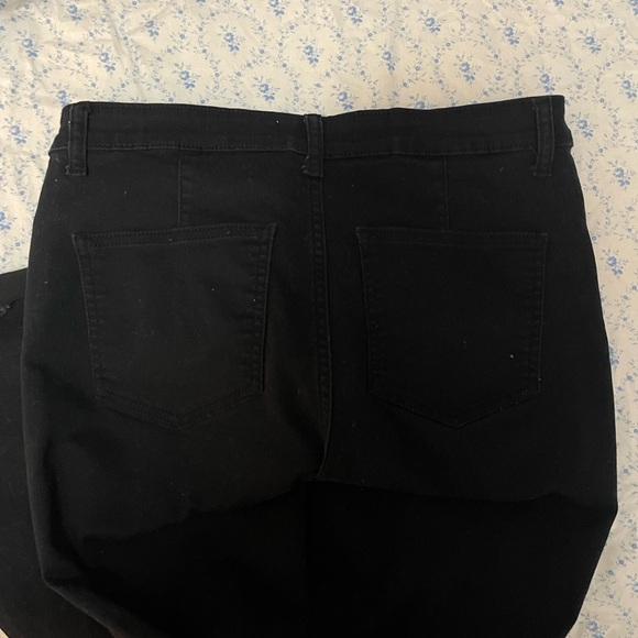 zenana flare leg jeans - Picture 2 of 3